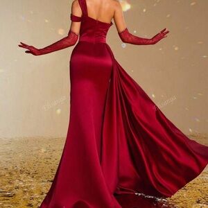 Elegant Red Evening Gown